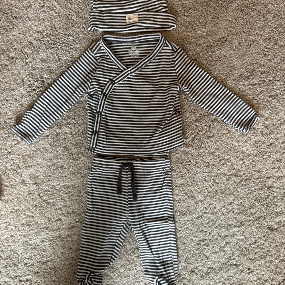 GAP Black and White Striped Baby Set